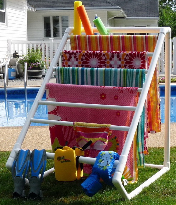 backyard-towel-caddy-made-from-pvc-pipe (601x700, 186Kb)