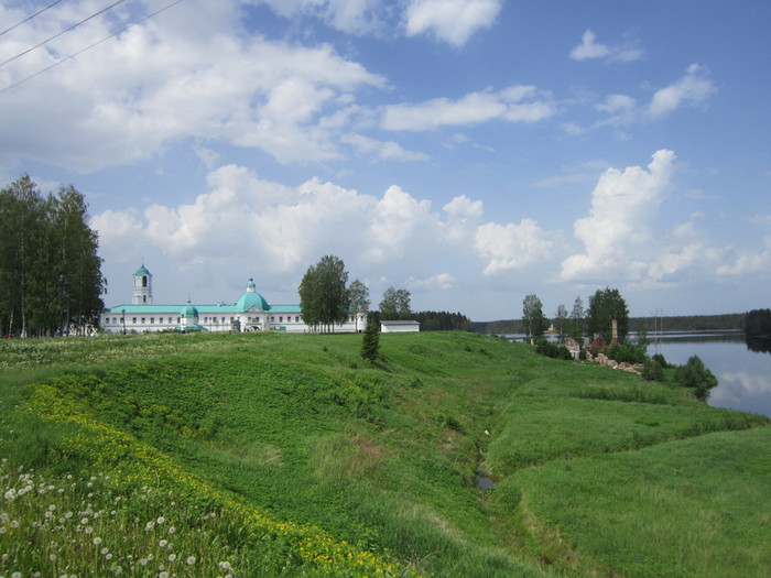 Корабль александр свирский фото