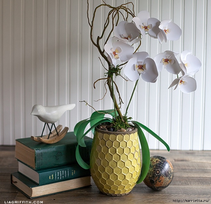 Цветы белой орхидеи из бумаги (1) (694x672, 249Kb)