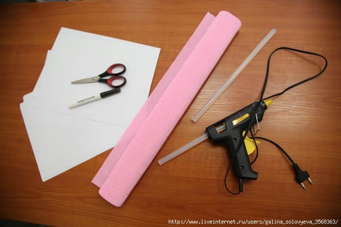 How-to-DIY-Giant-Crepe-Paper-Flower-1 (700x466, 183Kb)