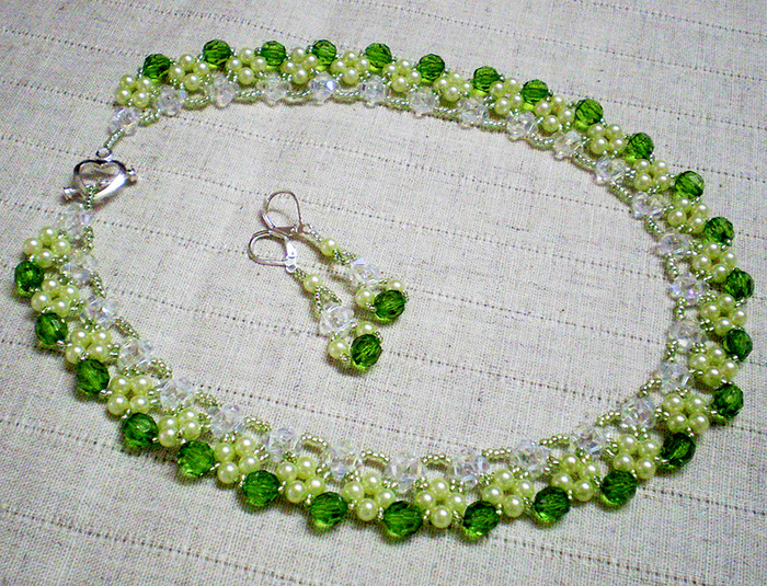 free-beading-tutorial-crystal-necklace-1 (700x535, 666Kb)