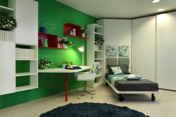 Green-red-white-childs-room (700x465, 224Kb)