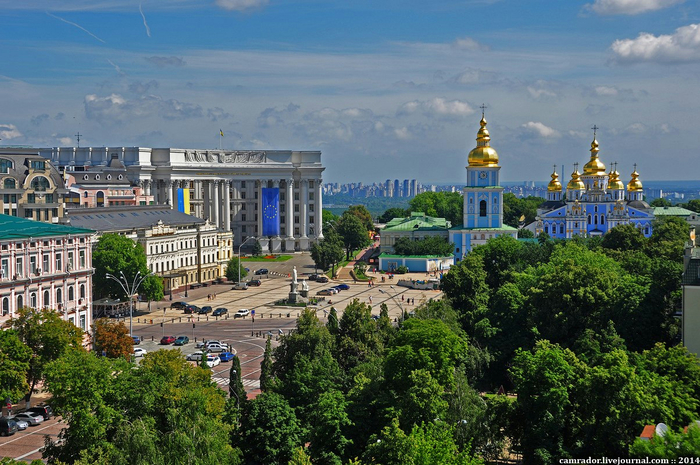 Михайловская площадь киев