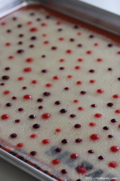 polka-dot-fruit-leather-recipe-blueberry-raspberry-applesauce-1-580x869 (467x700, 190Kb)