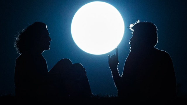 Supermoon (640x360, 109Kb)