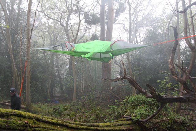 suspended-treehouse-tent-tentsile-alex-shirley-smith-11 (640x427, 248Kb)