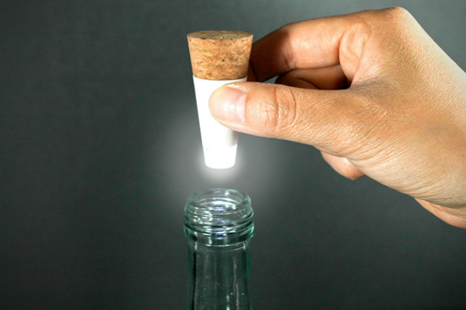 3245507_BottleLightRechargeableLEDCork1 (660x440, 258Kb)