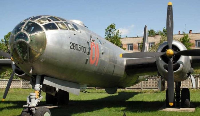 1954Tu-4A (700x405, 234Kb)