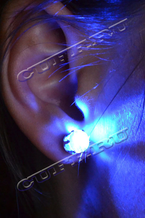 glowing-light-blue-earrings (466x700, 337Kb)