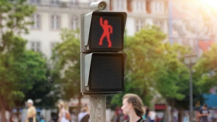 DancingTrafficLight1 (700x394, 156Kb)