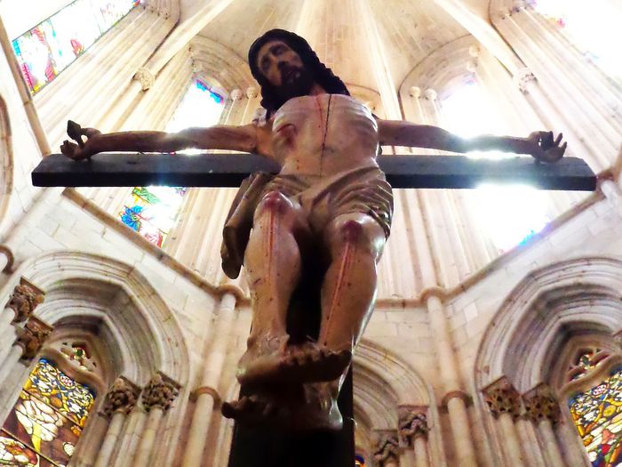 1280px-Cruz_no_Mosteiro_da_Batalha_03 (700x525, 71Kb)