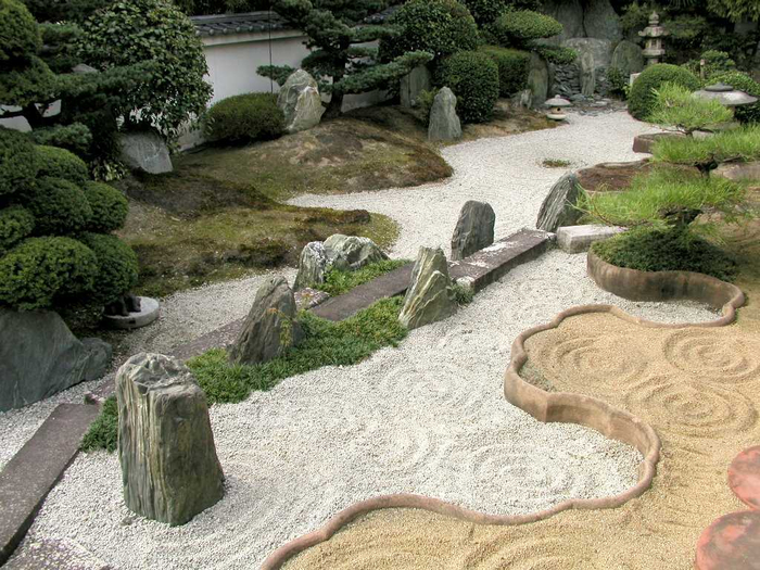японский сад камней (700x525, 442Kb)