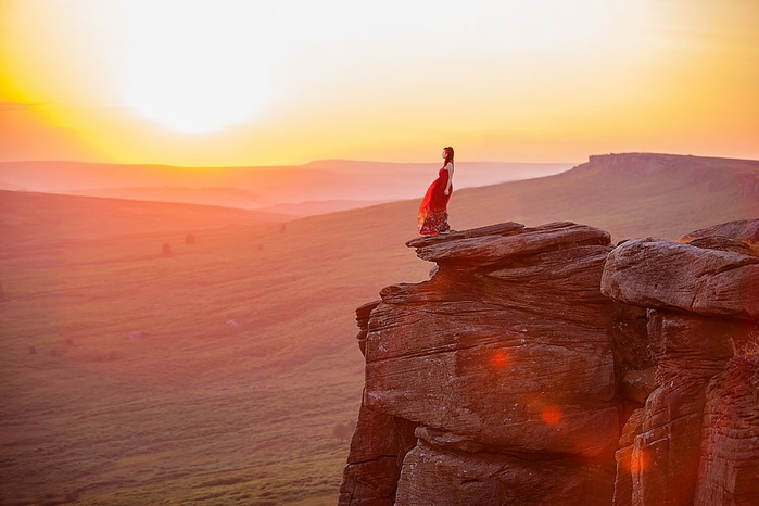 small-man-grand-nature-landscape-photography-3 (700x466, 187Kb)