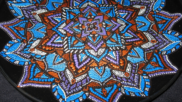 4497417_mandala_Protivostoyanie_3 (700x392, 332Kb)