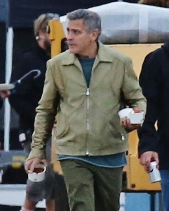 clooney-vancouver-tomorrowland-17oct14-03 (559x700, 299Kb)