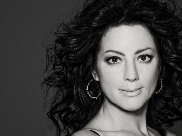 01 sarah-mclachlan-portrait (700x525, 211Kb)