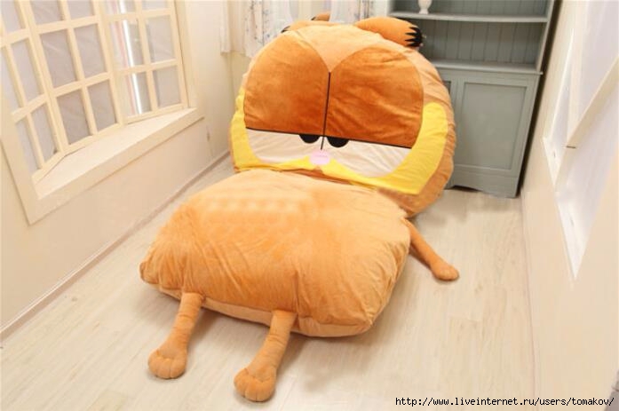 New-Animal-Garfield-Cosplay-Bedroom-Furniture-soft-comfortable-double-Bedroom-Furniture-1-5m-2-2m (697x463, 125Kb)