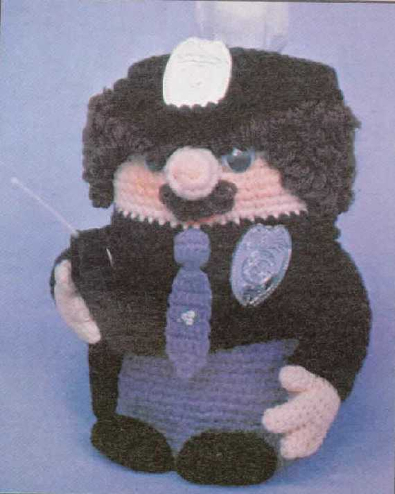 Policeman Pottie Peeker (560x700, 262Kb)