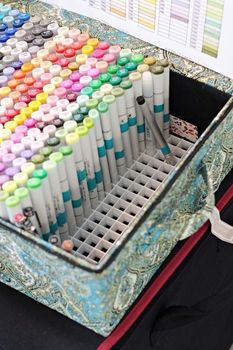 ideas-to-organize-your-craft-room-in-the-best-way-8 (233x350, 105Kb)