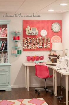 ideas-to-organize-your-craft-room-in-the-best-way-12-554x831 (233x350, 77Kb)