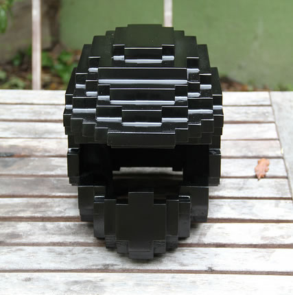 Pixelated-8-Bit-Motorcycle-Helmet-by-Justin-Harder-Harder-Studio-4 (427x430, 32 Kb)