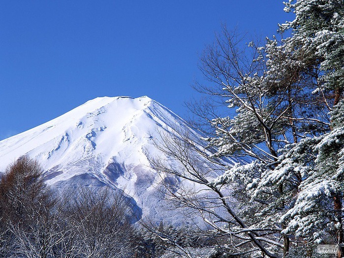 Величественный символ Японии - гора Фудзи 21