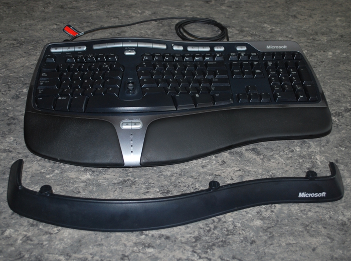 Microsoft Natural Ergonomic Keyboard 4000 