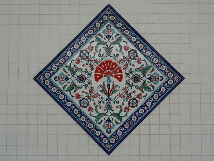 Istanbul-Ornament in metro (700x525, 168 Kb)