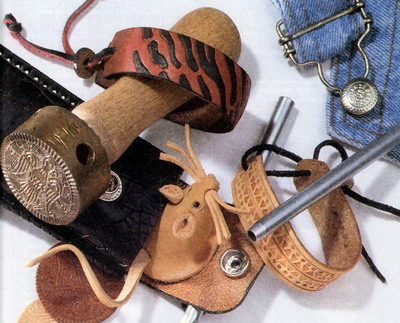 Идеи браслетов из кожи. Мастер-класс браслета из кожаных шнуров и декоративных колец.