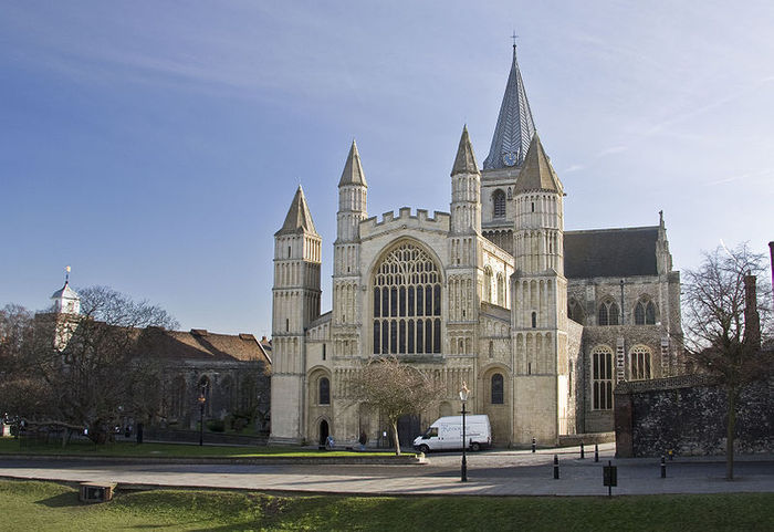 ROCHESTER, Cathedral Church of the Blessed Virgin Mary, 1179-1238  (700x481, 67 Kb)