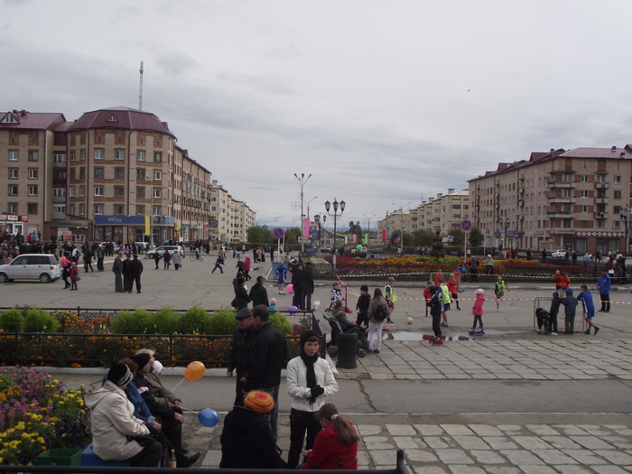 Северобайкальск сегодня. Северобайкальск. Северобайкальск перекресток. Город Северобайкальск. Северобайкальск фото города.