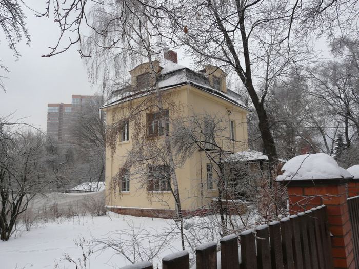 Саврасова 1. Дом Ролана Быкова в поселке Сокол. Ул Саврасова Москва. Поселок художников Саврасова 7. Москва улица Саврасова дом 7.