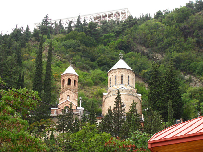 Гора мтацминда в тбилиси