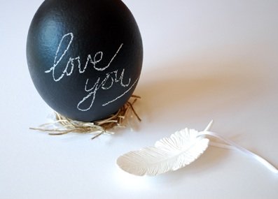 http://img0.liveinternet.ru/images/attach/c/2/73/334/73334094_TheRedThread_egg_love_loRes_large.jpg