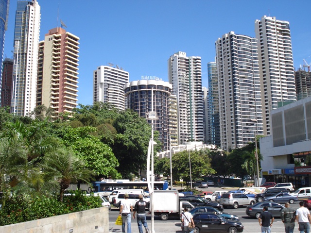 3649429_panamacitydowntown64048ms8 (640x480, 179Kb)