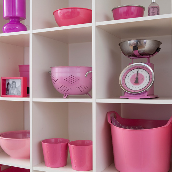 kitchen-shelves-pink-shelves (550x550, 70Kb)