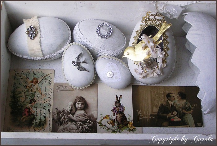 White-embellished-Easter-eggs-1024x688 (700x470, 99Kb)