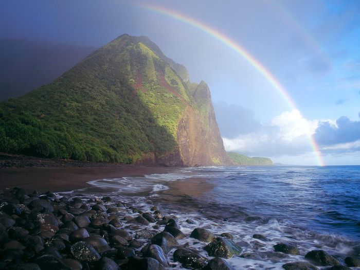 Misty Rainbow, Waialu Valley, Molokai, Hawaii (700x525, 57Kb)