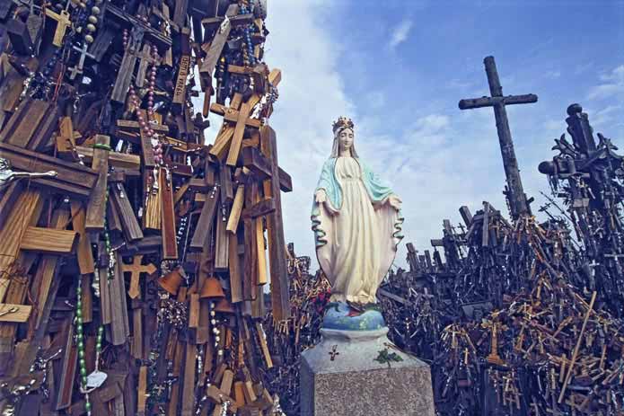 hill-of-crosses.jpg (695x463, 49Kb)