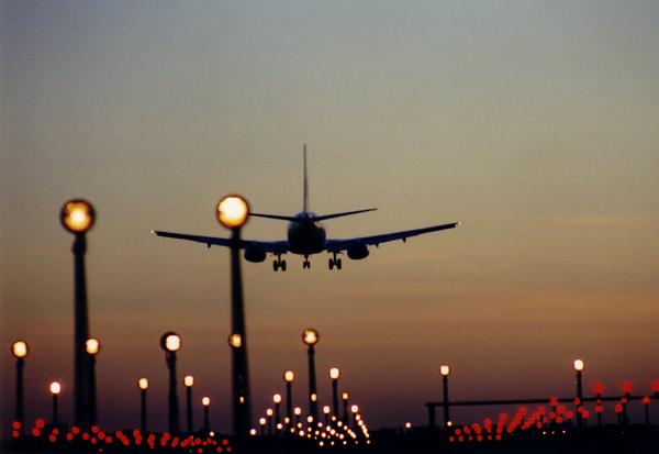 3716982_Airports (600x413, 18Kb)