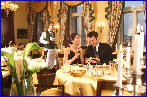 3649429_075c-restaurant (600x397, 45Kb)
