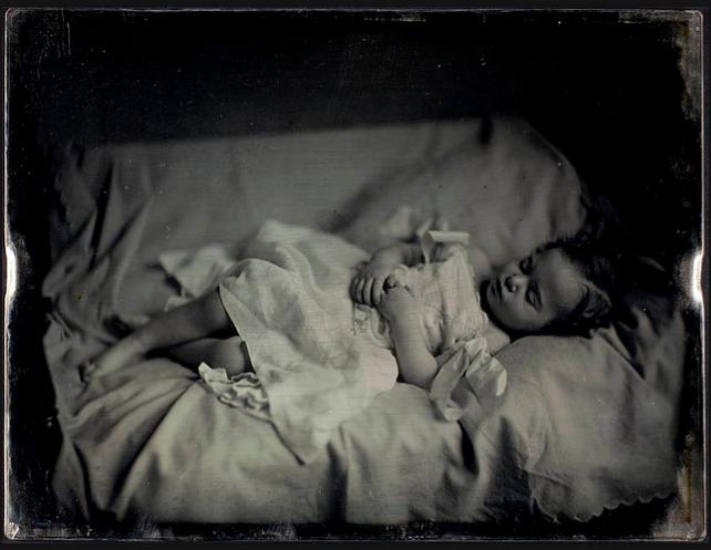 2071073_Postmortem_unidentified_young_girl (642x497, 36Kb)