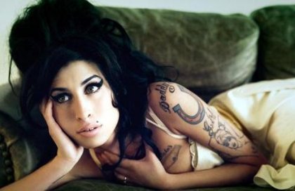 1273077221_amy-winehouse (420x272, 22Kb)