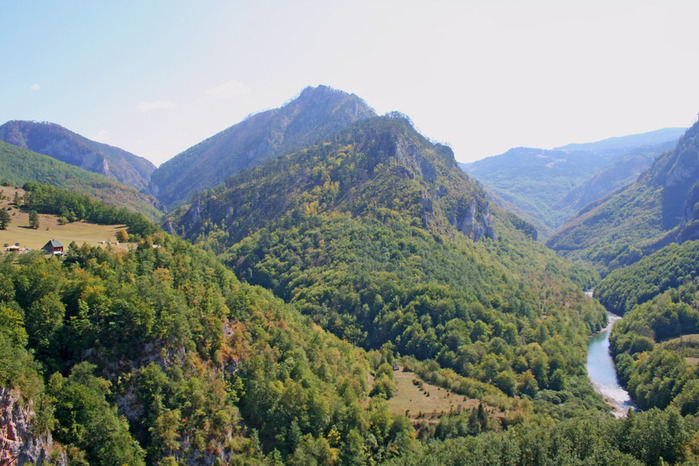 Durmitor_national_park_montenegro (700x466, 159Kb)