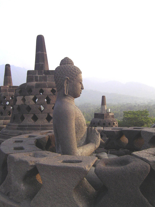 Borobudur-perfect-buddha (525x700, 95Kb)