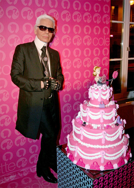 karl-lagerfeld-barbie-anniversary-cake (470x659, 94Kb)