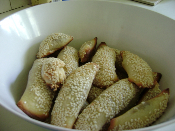 Пирожки с оливками рецепт. 74579190 4204833 DSC08000. Пирожки с оливками рецепт фото. Пирожки с оливками рецепт-74579190 4204833 DSC08000. картинка Пирожки с оливками рецепт. картинка 74579190 4204833 DSC08000. Мой самый любимый торт медовый.