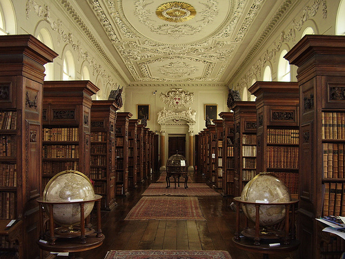 Queens-College-Library-Oxford (500x375, 151Kb)