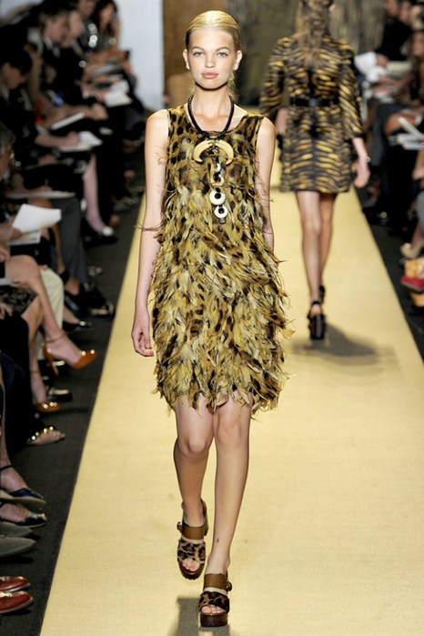 1327518480_collection_spring_summer_2012_in_the_african_style_luxury_of_michael_kors_16 (466x700, 341Kb)