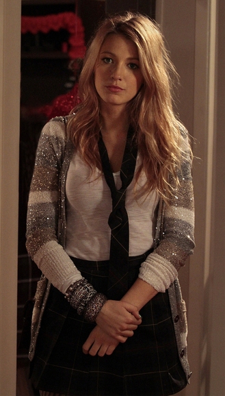 mcl-by-matthew-campbell-laurenza-large-pave-croco-pattern-bangle-and-gossip-girl-gallery (329x578, 138Kb)